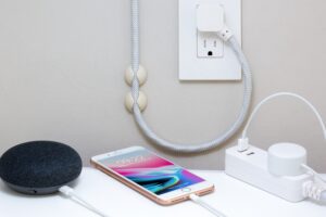 Your Guide To The Best USB-C Cable and Charger For iPhone 15